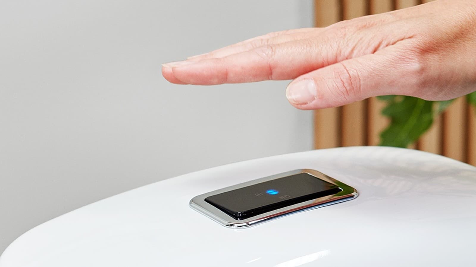 Puutevaba WC loputus Puutevaba WC loputus